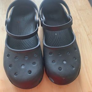 Women’s Mary Jane crocs size 9
